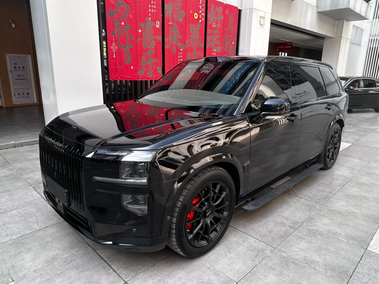 ZEEKR 9X ULTRA EDITION (Prod. 2026) – 898 CP / 380 km EV Range / PHEV
