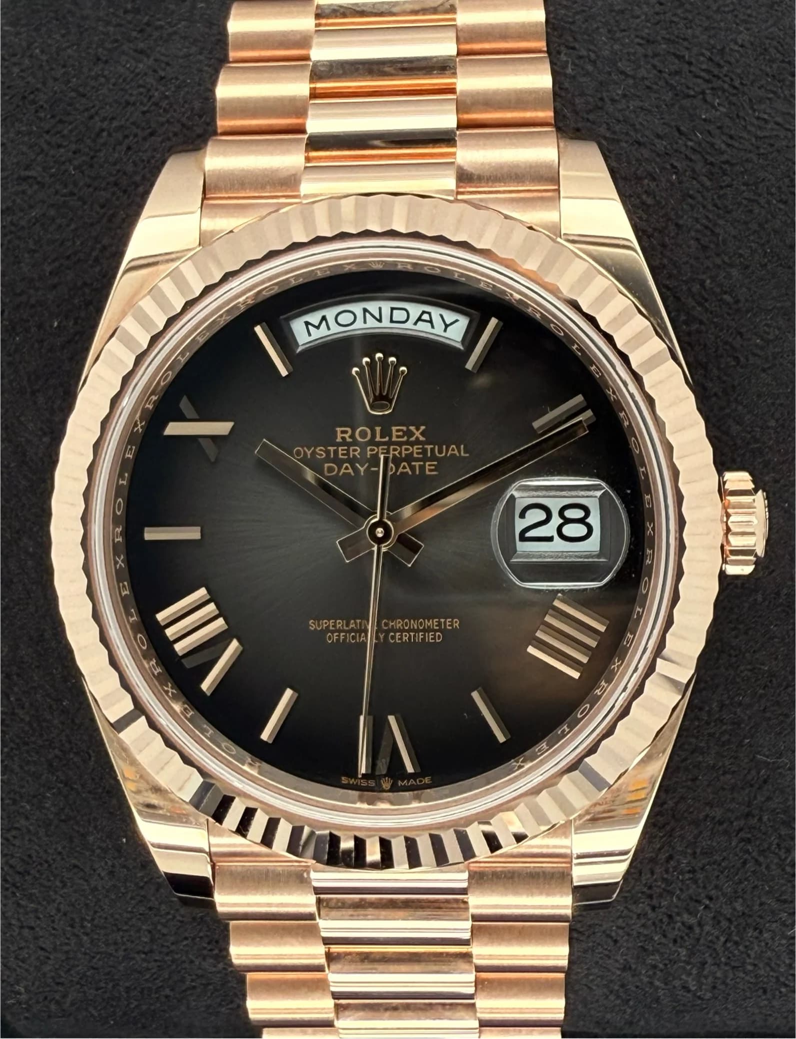 Rolex Day-Date 40 Everose Gold (Ref. 228235) – Full Set, 2024